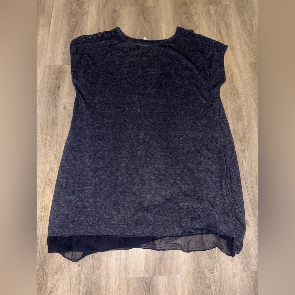 Bellambia - Navy Open Back Tee